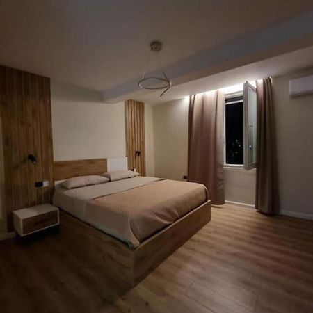 Peace And Love Luxury Apartment In Center, New Bazaar 2 Tiran Dış mekan fotoğraf