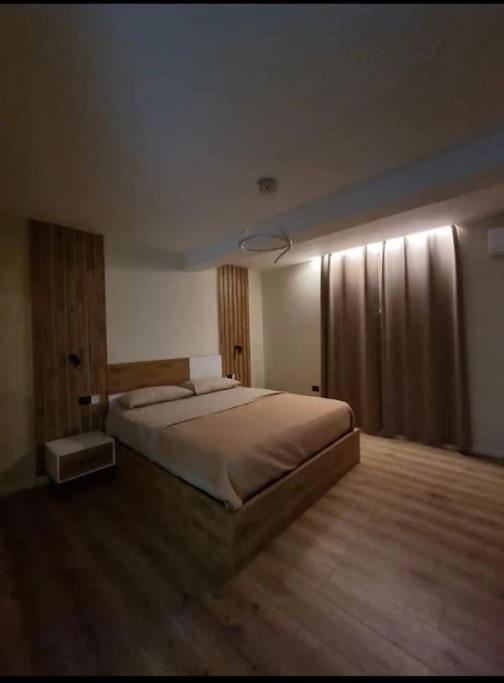 Peace And Love Luxury Apartment In Center, New Bazaar 2 Tiran Dış mekan fotoğraf