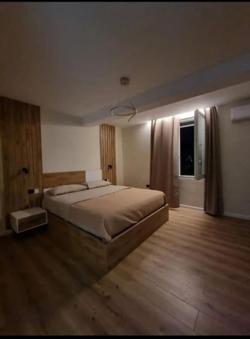 Peace And Love Luxury Apartment In Center, New Bazaar 2 Tiran Dış mekan fotoğraf